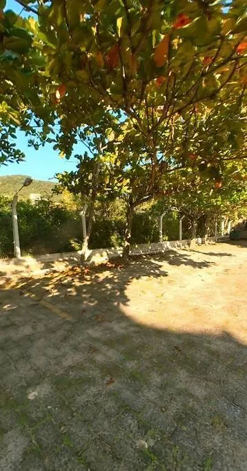 Apartamento Terreo Em Condominio No Centro Garopaba